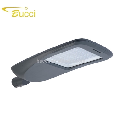 Un buen precio. Luz de la calle en línea